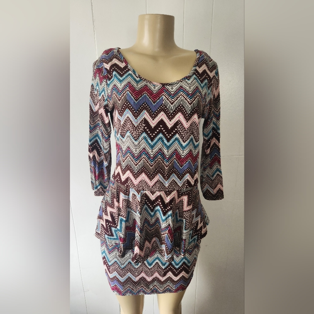 Chevron Patterned Peplum Dress - Multicolor
